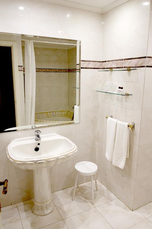 Hotel San Jorge Santurtzi Buitenkant foto
